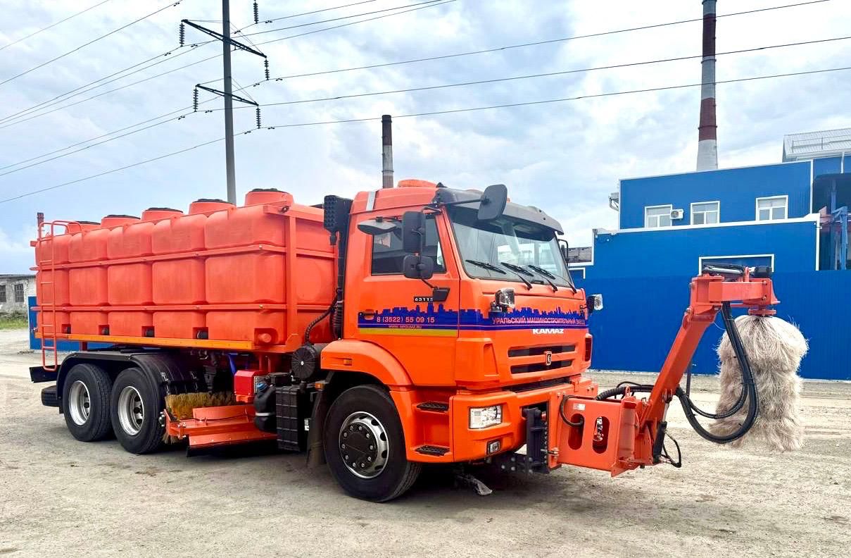 Поливомоечный автомобиль КАМАЗ 65115-9110К2