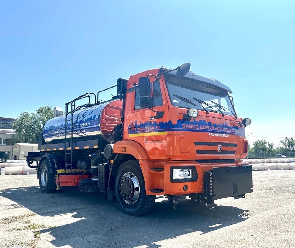 Автогудронатор  комбинированный Камаз 43253  (9110К3) 