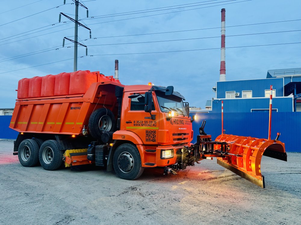 Поливомоечный автомобиль КАМАЗ 65115 (9110К2)