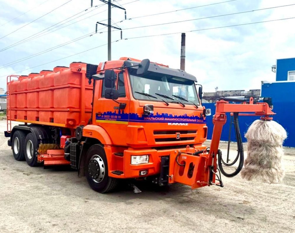 Поливомоечный автомобиль КАМАЗ 65115-9110К2