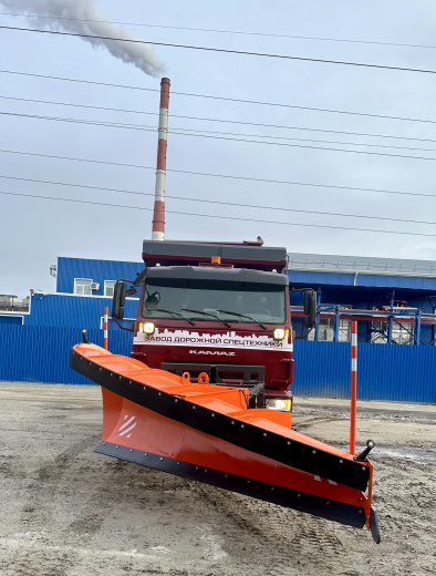 Комбинированная дорожная машина КДМ 6520 9110К6 Комбинированная дорожная машина КДМ 6520 9110К6