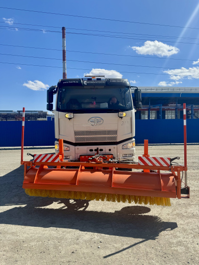 КДМ на базе FAW