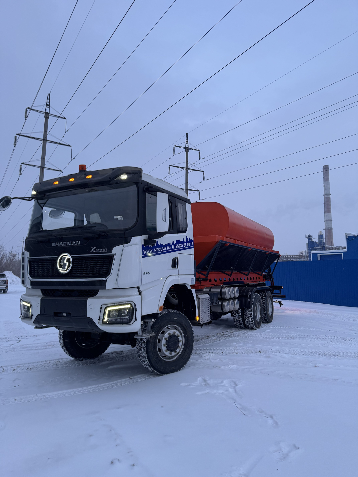 Комбинированная дорожная машина КДМ Shacman